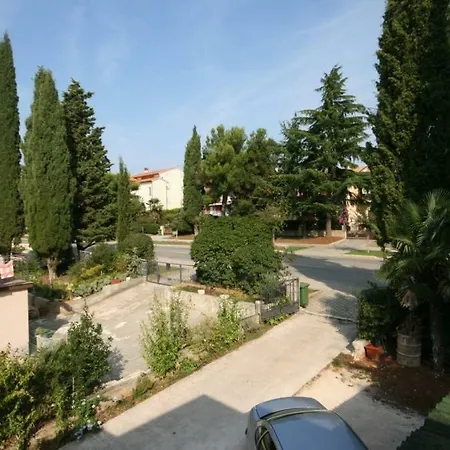 With A Parking Space - 7098 Rovinj